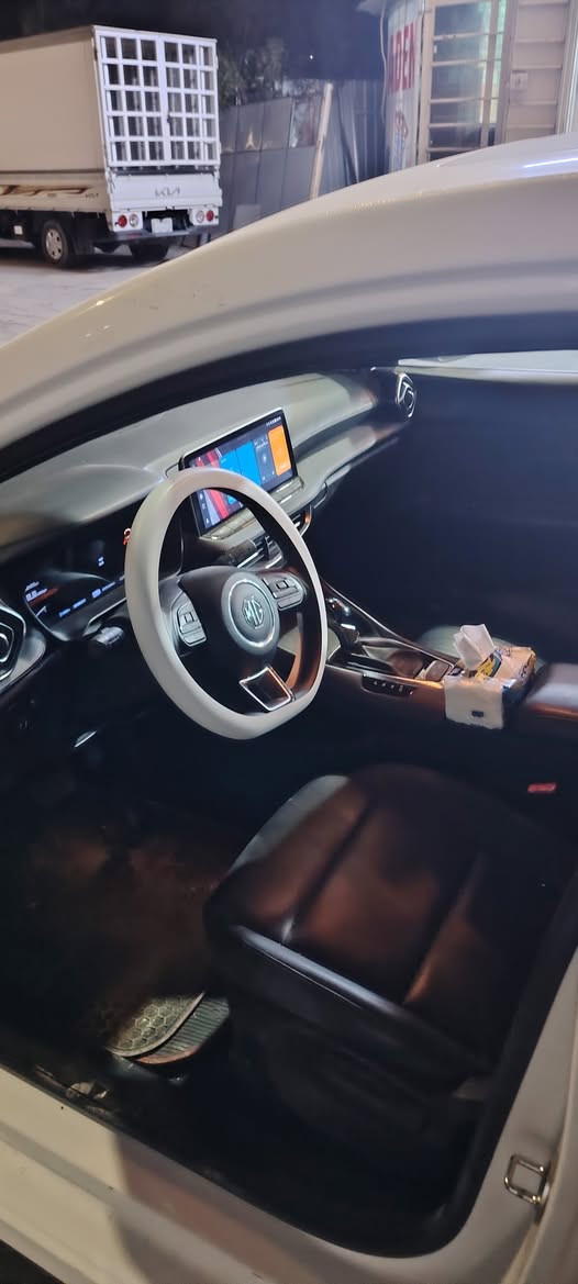 السلام عليكم MG       GT مديل 2025 فول مواصفات خمس كامرات فتحه سلايت حساس امامي خلفي مري شفط تحكم استيرن مثبت سرعة كشن جلد تبريد خلفي مانع انزلاق مكفوله كفاله عامة السعر ١٢٠ ورقه وبي مجال قليل رقم ***********        ***********
