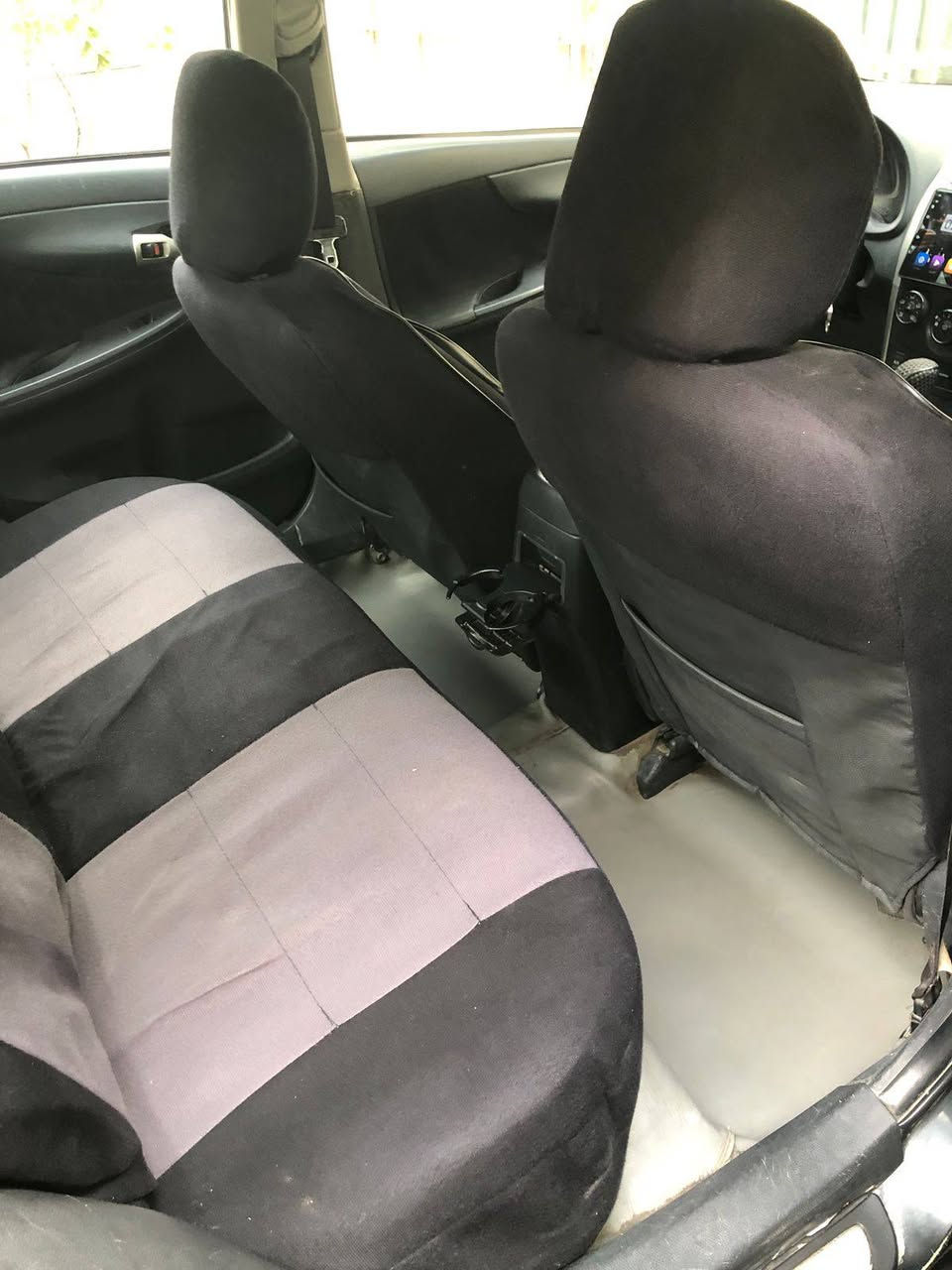 السلام عليكم كورلا وراد كندي  ٢٠١٠ حادثها جاملغ خلفي وجنطه وبيها بل عراق قطع صبغ ابيع حزام جاهزه السياره رقم بغداد بأسمي مكانها الدوره حي الصحه *********** وبي واتساب
