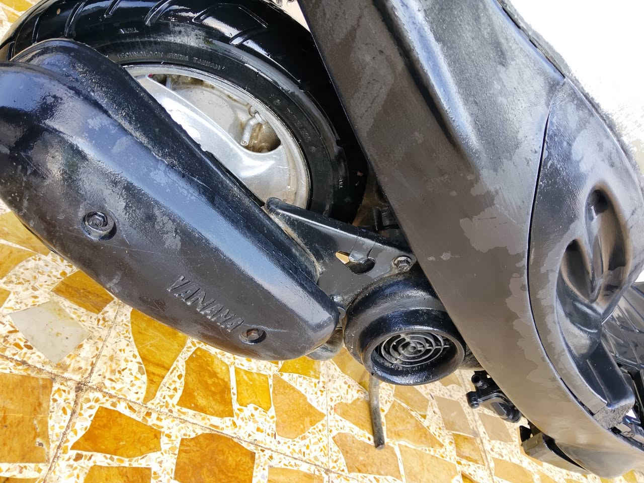 نحله للبيع نضافه كدام العين
معمر بس فوك 
كهربائيات شغال سلف شغال لايت اشاير كلو شغال ما ناقصو اي شي 
سعر400 بي مجال 
مكاني موصل ايسر
***********
