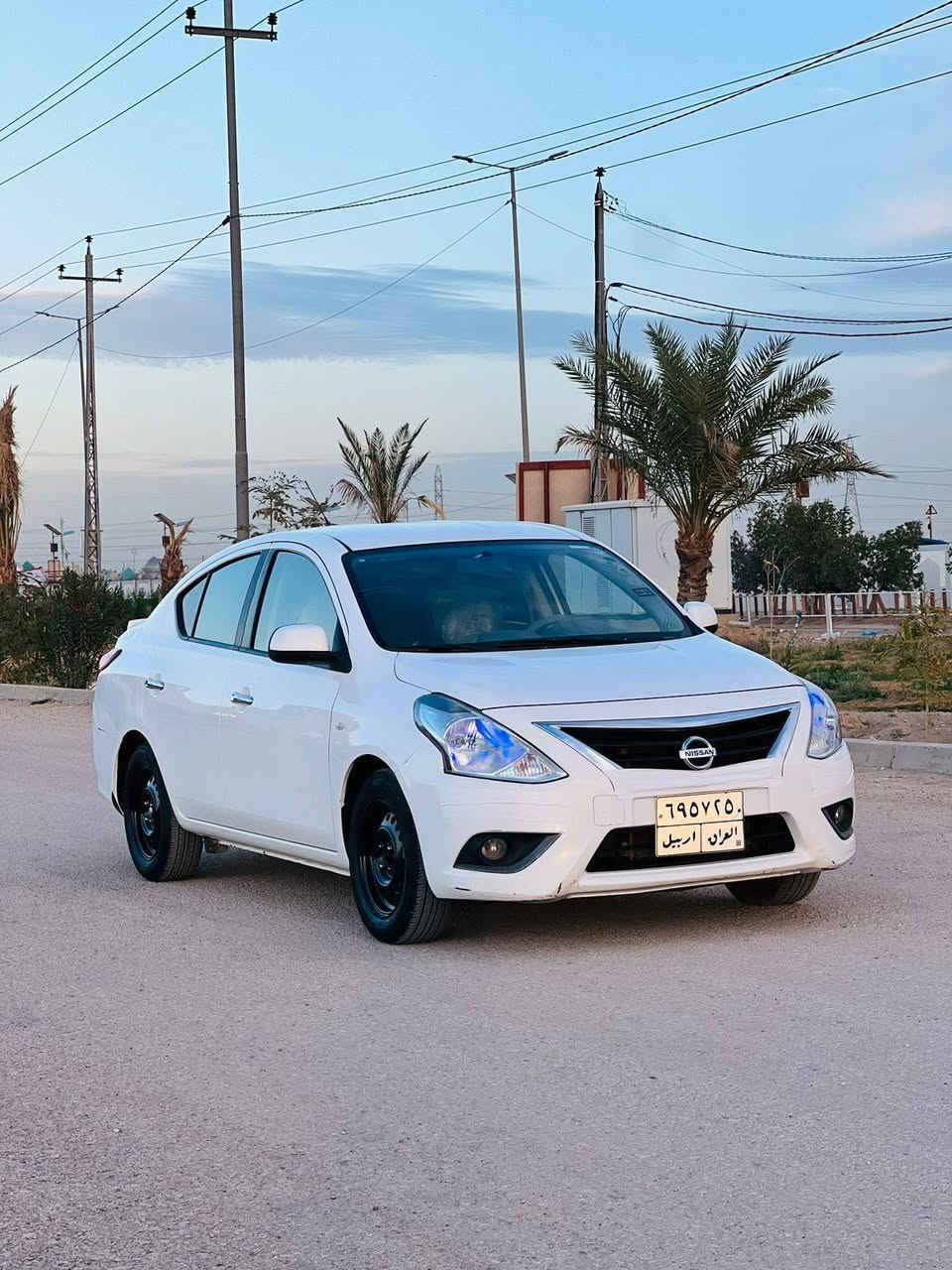 للبيع نيسان سني هندي 2022 بليته زركه كفاله ماشيه 90 
رقم اربيل تريد وكاله تريد تحويل اليعجبك اني بالخدمه 
السياره جديده وعلى وضع الشركه جاهزه من كلشي كير مكينه حداديه تدفئه تبريد تخم تاير كله جديد تراي مال زيروو
مكاني النجف/السعر 110 وبيها مجال /الشراي يتصل ***********
