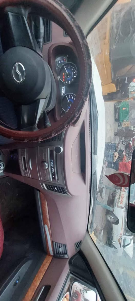 سلام بيكم كران تايكر 2019  رقم ذقار
بيه حادث بنيد جاملغ سياره حلوه ونضيفه

كير حداديه كله شرط  سيارة تخم تايرات 

كهربايات كله شغال شرط التحويل مشروع

وطني سيارة مالت جناي العنوان بغداد ابو بشام

 للمراوس حسب القناعه
  رقمي الاتصال  ***********
