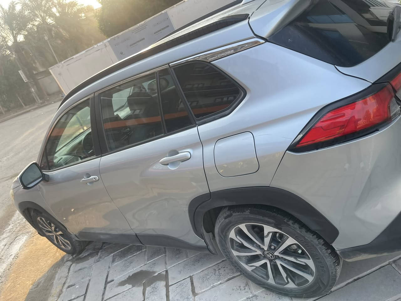 كورلا كروس 2023مواصفات  xle
بانزين فقط 
كراسي جلد 
تدفئة فقط 
رقم بغداد باسمي
ماشيه 32 الف كيلو 
حادث خفيف بدون تبديل او ايرباك صبغ دعامية فقط 
السعر 195$ عنوان بغداد 
للاتصال ***********
