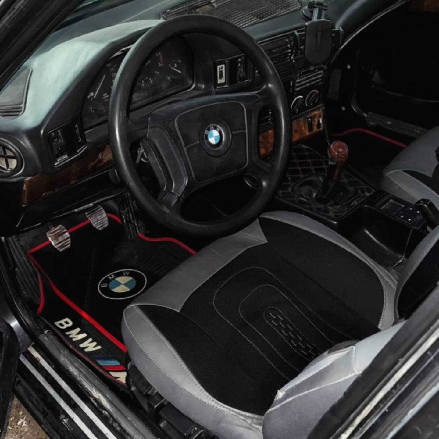 BMW اصل 535 
محرك 20 كبس دجتل 
اوايرمنيا جديده كلو شغال 
منضومة زينون 
ويل 17 انج طخم تاير جديد امامي وخلفي 
طخم حداديه جديد كدام 
كير محرك شرط 
كشنات جلد 
سنوية لي 2029 
شرط التحويل من الشرعي 
سيارة جاهزه من كلشي 
السعر 55 قابل لتفاوض 
او معارض ب BMW 540 او 544 
***********
***********
واتساب او اتصل او راسل الصفحه
