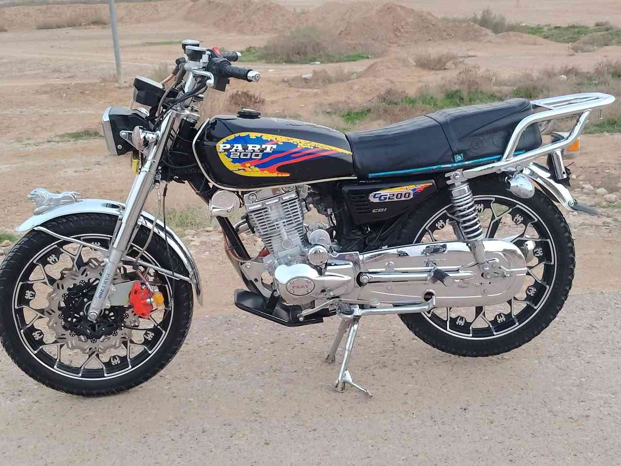 سلام عليكم ماطور للبيع موديل25 بعده وضع شركه نشاط فول ماطور كله شغال بعده ما مضروب صبانه  سعر نتصل وتدلل ***********
