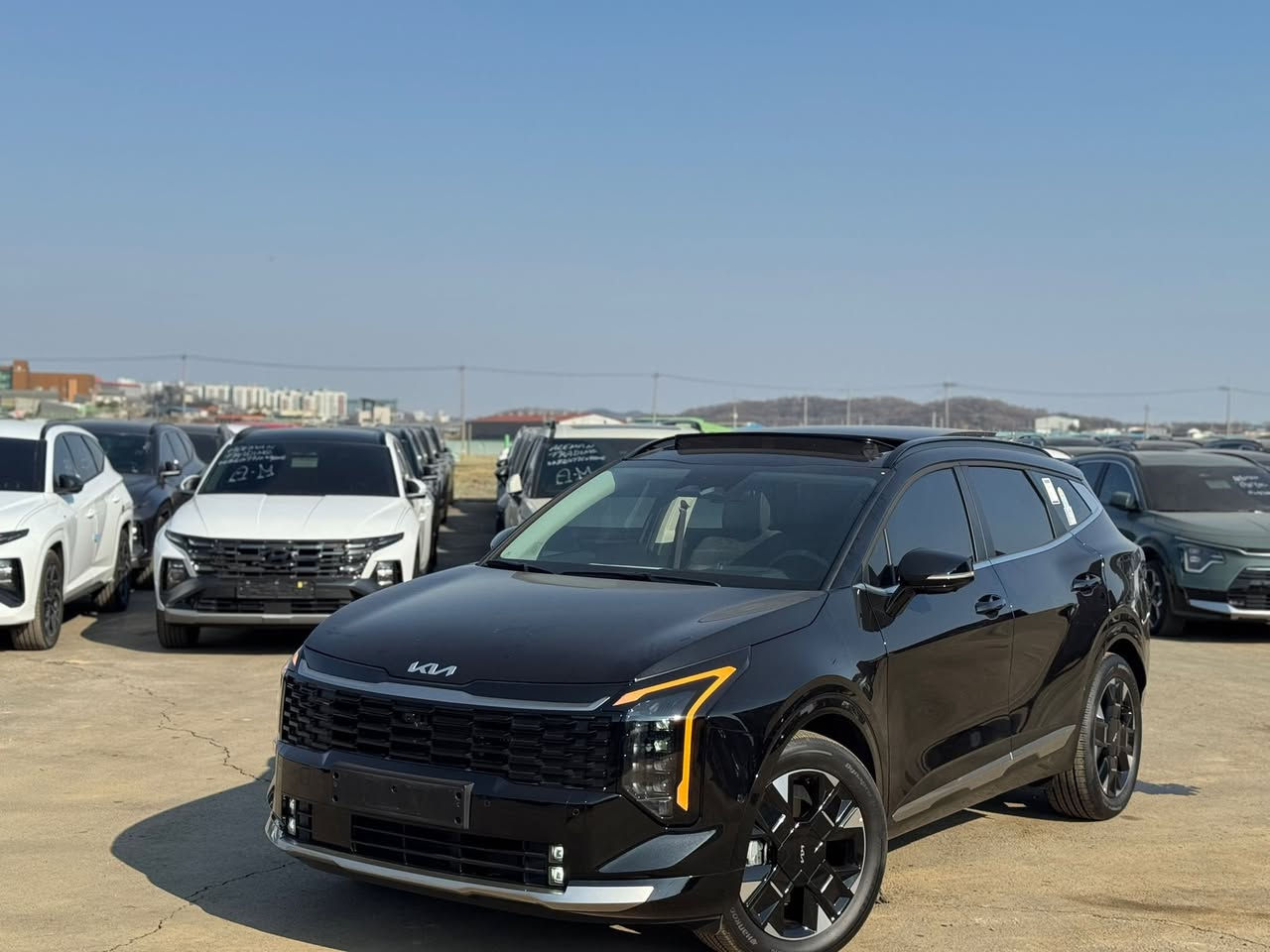 فرصة رمضان! سبورتاج موديل حديث بسعر مميز 💥
لو نفسك في كيا سبورتاج جديد – موديل قوي، تصميم جذّاب، وتقنيات حديثة —
فـ ده الوقت المناسب✨
سبورتاج 2025 فول أوبشن وكمان متاح منها استلام فوري من معرض الكابتن

🌞 فتحة سقف بانوراما – 🛋️ فرش جلد – 💺 كراسي كهرباء (تسخين وتبريد) – 🧳 شنطة كهرباء – 🪞 مرايات ضم كهرباء + نقطة عمياء – 📷 كاميرا خلفية + حساسات أمامية وخلفية – 🔥 تسخين طاره
🌙 الكابتن بيقولك رمضان كريم

📞 للاستفسار والحجز:
01090577062
معرض الكابتن – خبرة أكتر من 25 سنة


**إذا كنت صاحب هذا الإعلان وتريد حذفه لأي سبب، رجاءا أرسل رسالة إلى الدعم الفني**