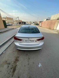 سياره النترا فول موديل ٢٠١٧ ابيع مصبوغة حزام السعر 100$وبيه مجال قليل ...