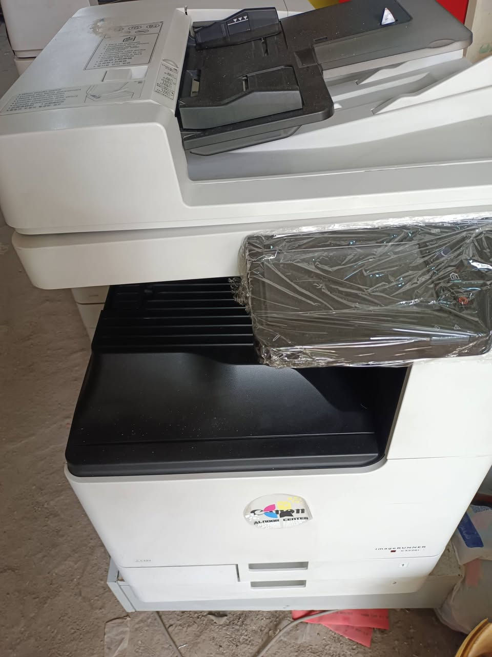 السلام عليكم للبيع المكان سوق الشيوخ نضيفه جدأ
*********** واتساب موجود للتواصل السعر مناسب جداً
