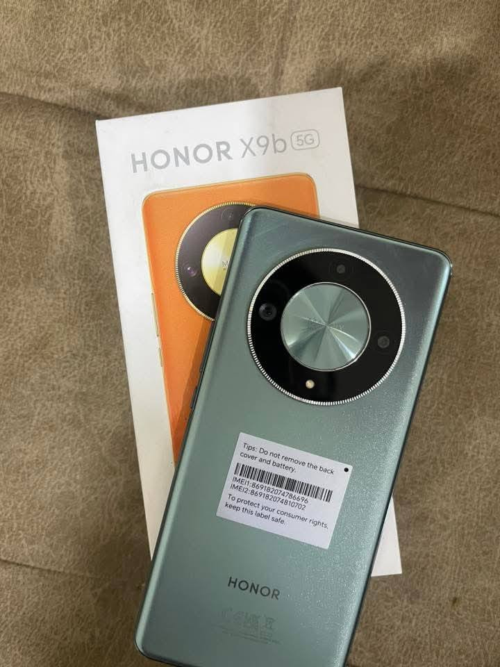 هونر x9b  للبيع  ذاكره 256 مبايل مادخل صيانه وله مصلح بصمه كلشي شغال   جدا نظيف  وما مفتوح بل بوبجي يخبل المبايل السعر 260وبيه مجال وشراي ببيه خير ويدالل *********** المكان كوت
