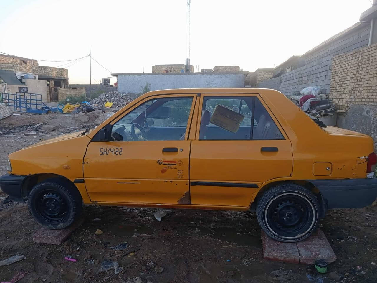 السلام عليكم 
متاح موديل 15 
مكينه كايمه يعني مستحقه 
رقم بغداد راعيها يمي سياره عوزها ترتيبات 
سعرها 20 ورقه وهذا رقمي ***********
