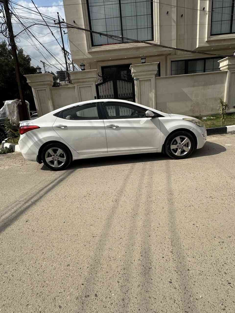 النترا خليجي بلادية موديل 2014 رقم بغداد محرك 1800 مكاني بغداد الجادرية بأسمي ماشية 112 الف كيلو متر .. فول مواصفات ماعدا البصمة ..*********** موجود واتساب مع الماسنجر
