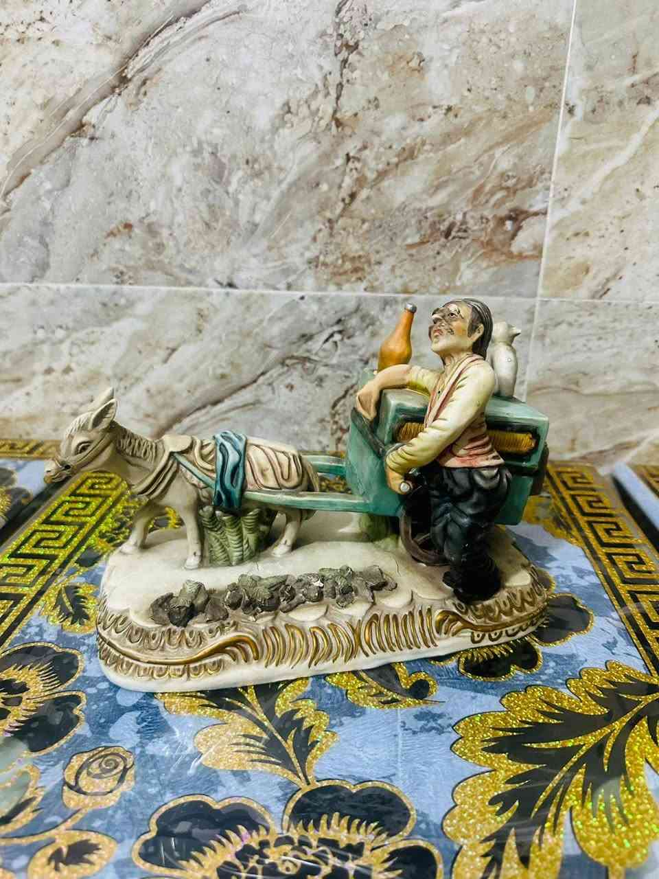 سلام عليكم عجيبة هذا الشكل الحلو شي مختلف قطعة تخبل قطعة أوربية تخبل سعر ٣٠ الف معا توصيل ***********
