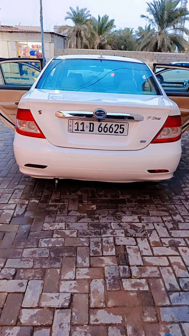 السلام عليكمf3 BYD موديل 2012اوتماتيك مكينه وكير جدد  سنويه 2030سياره جاهزه مصبوغه حزام السعر55وبيه مجال رقم الهاتف(***********)
