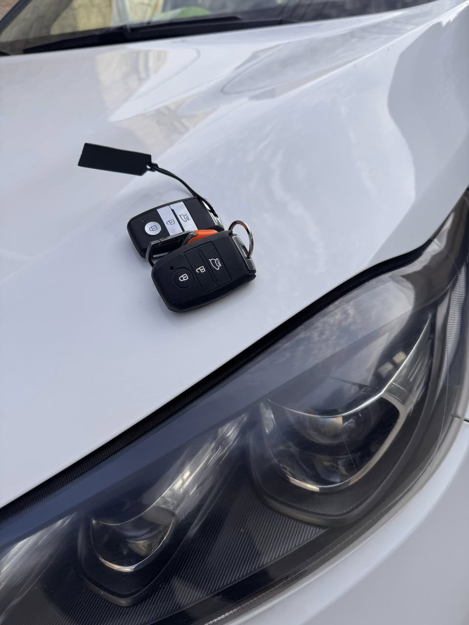 السلام عليكم 
اليدور جديد هذا الجديد واليدور نضيف هذا النضيف مكفولة حتة  الدعاميات سيارة صاكة من الدعامية للدعامية
سورنتو خليجي 2019 الشركة الدولية
رقم بغداد دولي باسمي شخصياً تحويل مباشر هزة جديدة
٦ سلندر
٧ راكب
٣قطع تبريد
بصمة تشغيل وابواب
بردات بلادي
جنطة كهرباء شفط
مري شفط
اشاير بالمري
حساس امامي خلفي
شاشة كبيرة
كامرة دوارة 
كشنات جلد 
كشنات كهرباء 
لايت زينون
بك لايت LED 
درايف مود
مكفولة من الضربة والتبديل والصبغ فقط بارد ٤ اصابع في البنيد سونار مرفق مع المنشور
كير ومكينة كفالة على وضع الشركة سبانة ما ممدودة عليها 
السيارة ماشية ٧٠ الف كيلو متر ادك جرص بال ١٢٠
السيارة جديدة لزكات الشركة لسة بيها دينار متصرف عليها
مكاني ديالى بعقوبة السعر ٢٤٥ للاستفسار ***********
