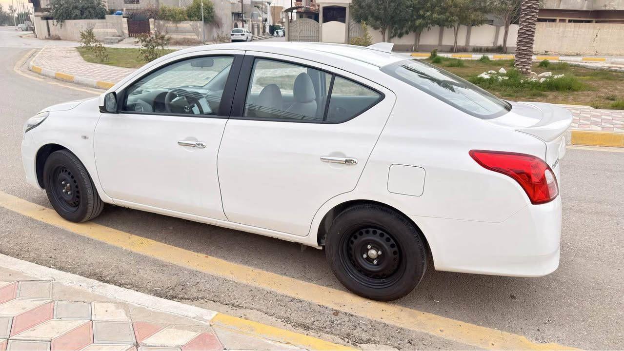 السلام عليكم 
نيسان صني هندي 
شركه السور 
موديل  2024 
ابو بليت الازرق 
السياره كلين كلين 
ماشيه 6000 فقط 
والسياره بأسمي شرط التحويل 
*********** كركوك, العراق
