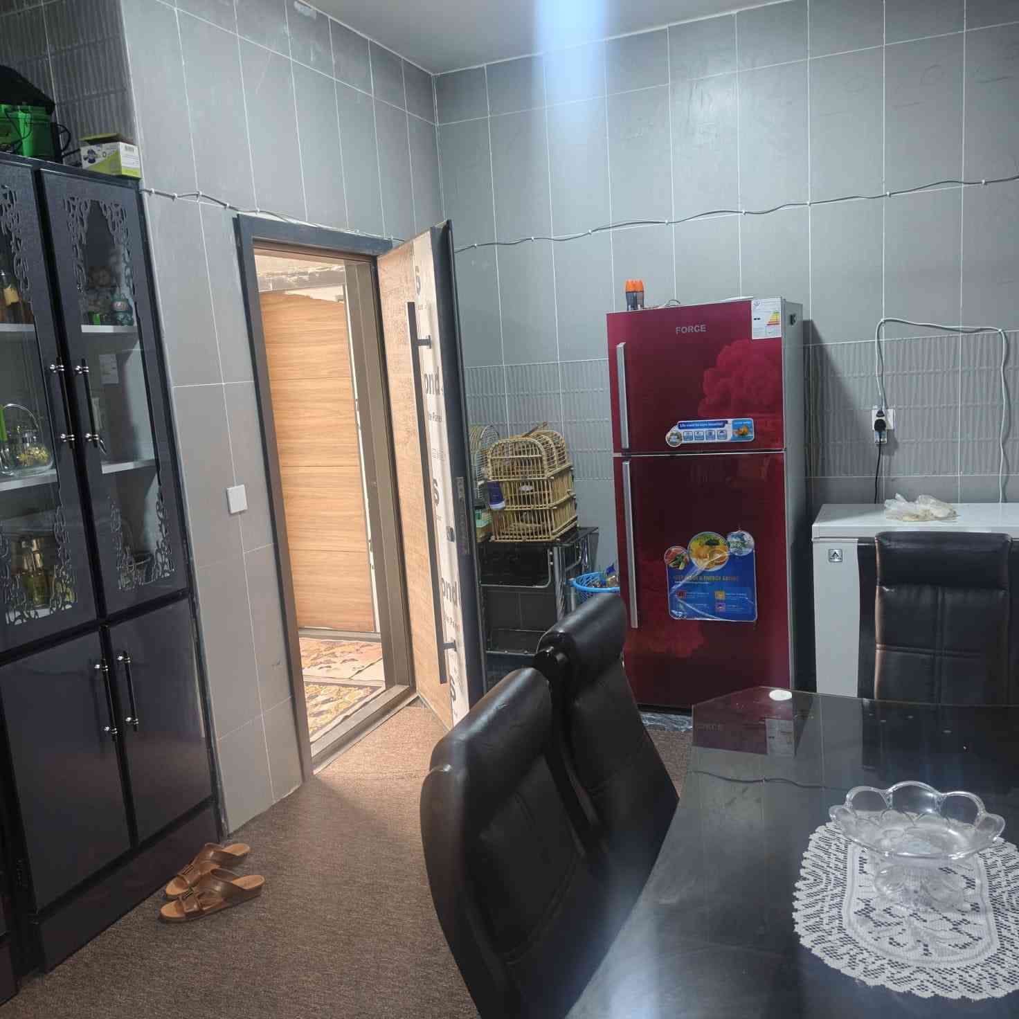 دار للبيع حرف T جاهز لسكن في (مجمع طيبة)
يحتوي على اضافات سقفيه وسياج عالي 

طابقين 200متر

بلوك 32

سعره الكلي 203

واصل 90

باقي 120 للشركة (نظام 10 سنوات)

يباع بتطلوعه مناسبة 

لمعرفه السعر علق ب تم او الاتصاال على الرقم

للتواصل : ***********
