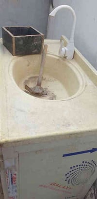 سنك جديد • نظافة ٩٠٪ • عمارة