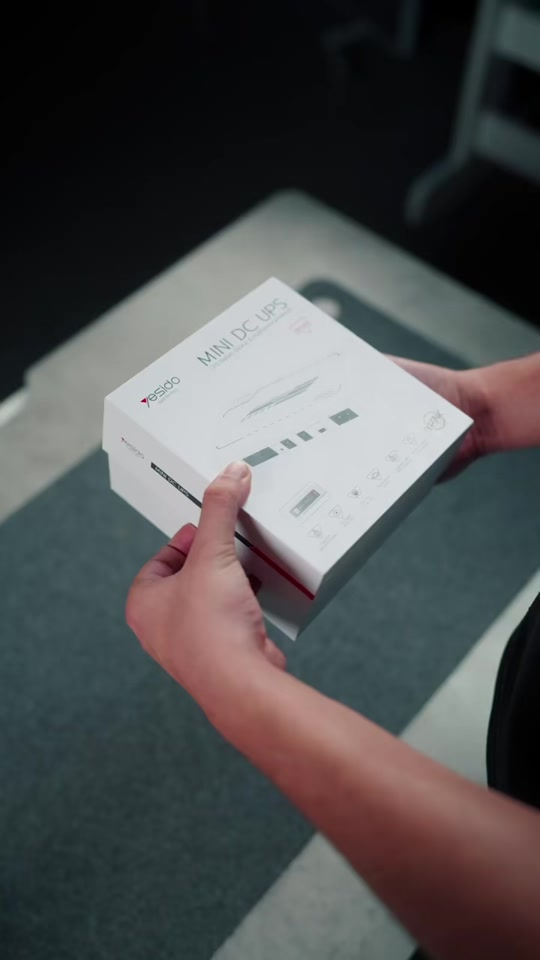 ⁨	شاحن طوارئ للراوتر من Yesido – طاقة احتياطية للراوتر والكاميرات 🔋 السعر: 40 الف 🔥 المميزات: • بطارية مدمجة بسعة 8800mAh • يوفر تشغيل احتياطي يصل إلى 6–7 ساعات • مناسب للراوتر، المودم، الكاميرات وأجهزة الشبكات • يدعم مخارج DC بجهد 9V و12V • يدعم منفذ PoE بجهد 15V و24V • يعمل ويُشحن في نفس الوقت بدون انقطاع الخدمة • مؤشر LED لمتابعة حالة البطارية والطاقة — حل عملي للحفاظ على الإنترنت وأجهزة المراقبة تعمل أثناء انقطاع الكهرباء.⁩


**إذا كنت صاحب هذا الإعلان وتريد حذفه لأي سبب، رجاءا أرسل رسالة إلى الدعم الفني**