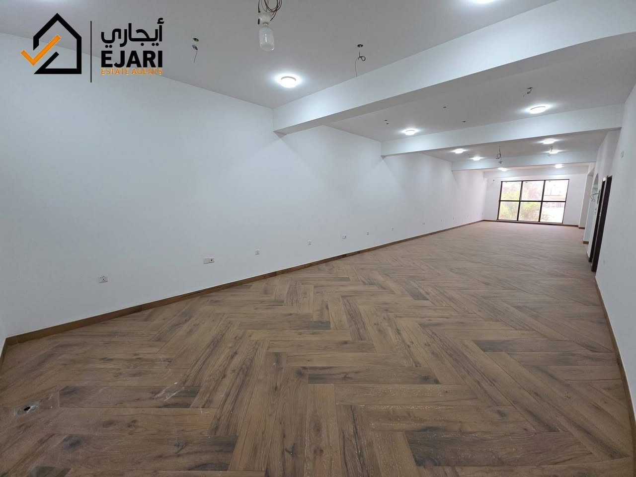 اعلان ايجار تجاري 
Ejari  إيجاري 
يوجد بنايه في منطقه المنصور حي العربي شارع السايدين مقابيل مطعم حجي حسين موقع جدا ممتاز البنايه ٣ طوابق  مساحه ١٤٦ متر تصلح شركه او مركز تجميل البنايه مجهزه منظومه حريق +سلم طوارئ +يوجد مكان للوقف السيارات 
تحتوي نظام قاعات  و كل طابق يحتوي صحيات  
للاستفسار  ***********
اذا مهتم بالسعر اكتب رقم 16 سوف يتم الرد خلال ثواني 
نقدم خدمه  اداره العقارات في جميع مناطق بغداد في حاله انك مشغول او امسافر وماعندك وكت اتابع البنايه او اي عقار يمنه الحل ايجاري بديل  
يلبي طلبك وانت مكانك بطرق حديثه 
او زيارتنا الى موقع الشركه في حي الجامعه الفرع مقابيل كليه الاداره والاقتصاد فرع مدرسه المباهج👇
 https://maps.app.goo.gl/uwkk4QPYd5EgivjP8?g_st=iw

 للمزيد من العروض يمكنكم الانضمام قناه التلكرام👇
https://t.me/omarEjari

وتساب 👇 فقط رسائل 
https://iwtsp.com/9647754445448

 التيك توك 👇
https://www.tiktok.com/@ejari86?_t=8V089pzmx7t&_r=1

 قناة  YouTube 👇

https://youtube.com/channel/UCPxpJjtiuOb1RoTmh_X9cZQ

#iraq #baghdad #kurdistan #iraqi #properties #property #investment #openhouse
#propertyinvestment #luxurylifestyle #apartment #sold #rent #apartments
#عقارات_المنصور #للايجار #ايجار #مجمعات #شقق #إيجاري #الجامعه  #المجمعات #شقق #سكني #اليرموك  #السلام #اليرموك #الجادريه #تجاري #الداوودي
