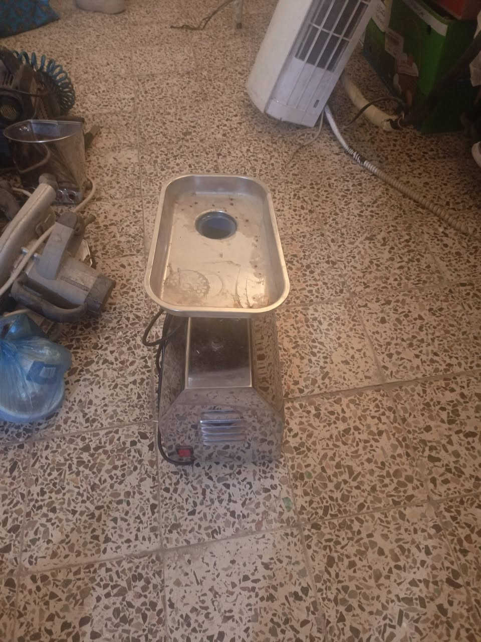 السلام عليكم
مثرامه لحم ب125
بغداد القاهرة


**إذا كنت صاحب هذا الإعلان وتريد حذفه لأي سبب، رجاءا أرسل رسالة إلى الدعم الفني**
