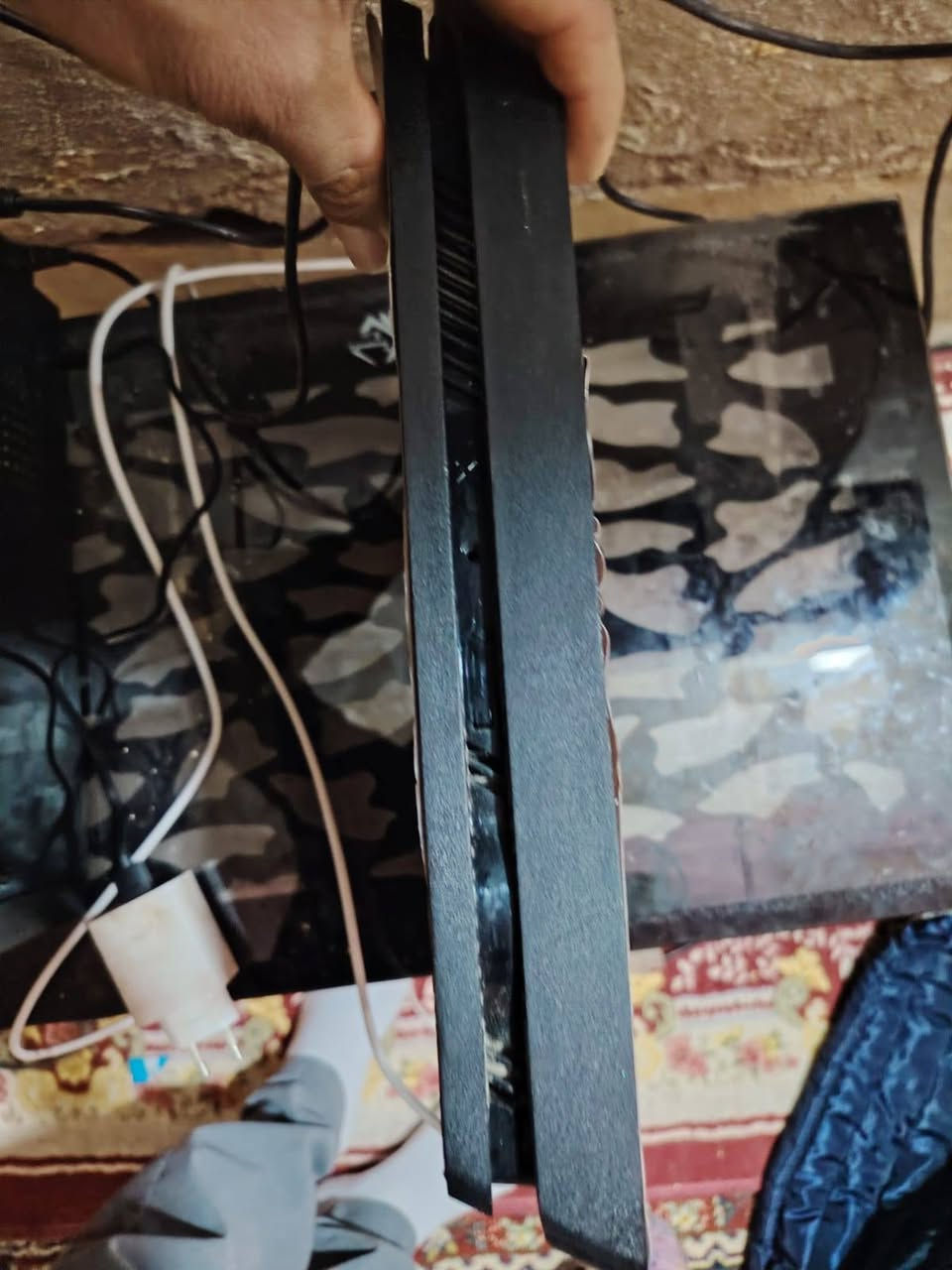 السلام عليكم بلي 4سلم واحد تيره جوستك 2
نضيف 100 العاب بي تقريب 7 أو أكثر الجهاز مامفتوح سعره 325 وبي مجال مكاني بغداد 
الرشاد *********** الشراي يتصل ويدلل
