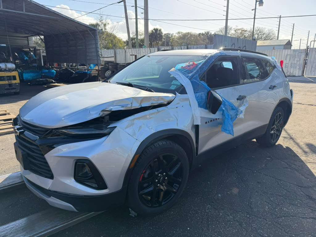 السلام عليكم 
ماليبو 2024 
ماليبو 2023 
ماليبو 2018 
وصول قطع غيار تفصيخ 
شركة الكاسر 
***********
