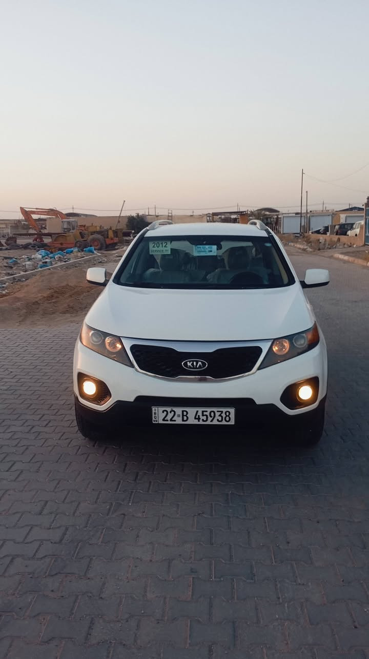 للبيع كيا سورنتو موديل 2012 رقم اربيل محرك 2400 دوش كفاله المحرك الكير صدر أمامي وخلفي تخم تاير نضيفه بمعنا الكلمه  عنوان السياره نجف السعر 145وبيها  خاص رقم الهاتف ***********
