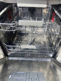 غسالة صحون امريكية مشتغلة مره وحده ومتروكة بيها عطل بسيط ابيعة كومة حد...