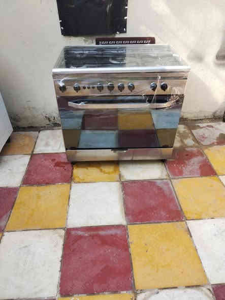 السلام عليكم فريش باب اول نضيف جدآ نار فول السعر ٢٠٠ جوئ السوك نار فول العنوان الحله نادر ٣ تليفون ***********
