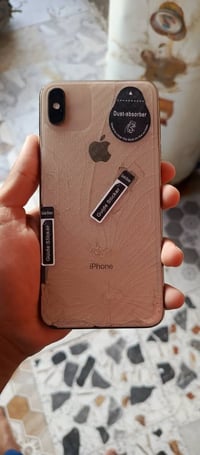 ايفون xs max(اكس ماكس)  الذاكره 256  الجهاز نضيف كلشي ما مبدل بي  فقط ...