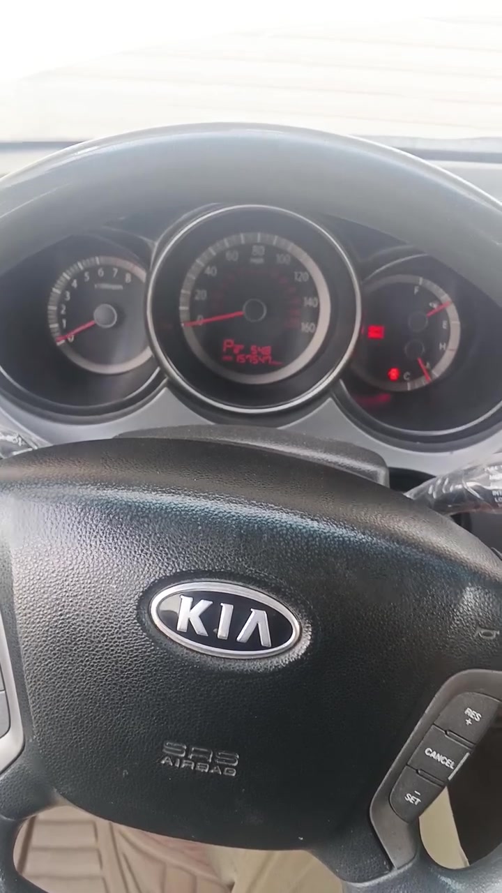 السلام عليكم اوبتيما امريكيه ٢٠١٠رقم جديد رقم مميز ظرر باب سايق وجاملغ بدون دواخل شرط كلهن ليبل واحد مكينه ٢٤٠٠ كير ٥نمر صدر درايم شفت كهربائيات تبريد محرك كله شرط صرف انسه كلوب جيك مامشتغل شرط تحكم جهتين تخم تاير داخل جديد برغي نقص مابيهه بسمي والسياره مصبوغه شرط مجرد جراد ومصبوغه على الشرط تجي تكلب  وتقتنع ماشيه ١٥٧ميل السعر ١١٥ وبيهه مجال للعلم رقم مميز ٣ ارقام  للاستفسار *********** وكلشي اكو بالسوك ميعجبك عبر المنشور ترهم مراوس بسياره ٧راكب
