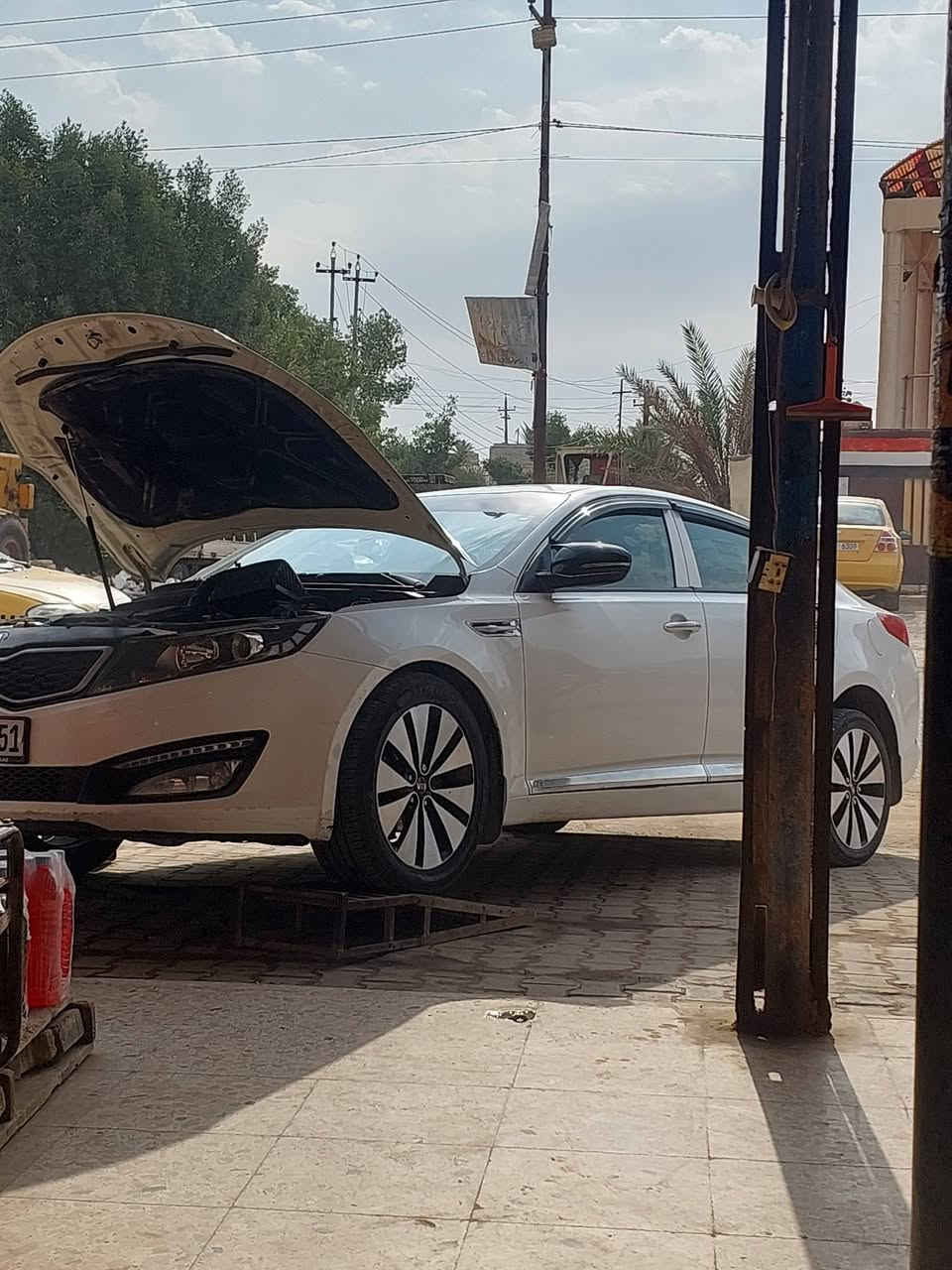 كيا اوبتما
(خليجي محرك دوش 2400)
موديل 2013
رقم اربيل بسمي نفاذ سنويه 2030
إشارة ترحيب داخليه
يدات نيكل
دوسات علامة كياا
تحكمات اربع جهات+ شفتات ستيرن رياضي
مري شفط +إشاير بالمري
 لد امامي خلفي
 گير محرك 
 مكفولات
حساس خلفي
كاميرا خلفي
ثلاث وضعيات قيادة
مدخل AUX/USB+ بلوتوث
تبريد قطعتين منفصل (تدفئة تبريد شغال)
ثلاجه جكمجه 
صدر امامي خلفي جديد
ويل كروم حجم 18
السياره بيه بين الباب والجوملغ لايسر صبغ
وبيه عله كد الكرت صفحه ثانيه تكحيل 
كفاله من الفتح وتبدليل 130
وبيه مجال 
***********
