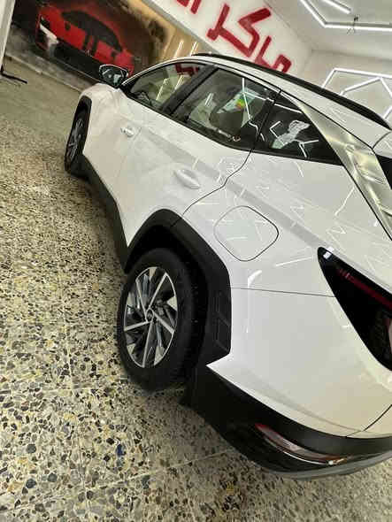 تحيه طيبه السلام عليكم ورحمة
***********
توسان2024 ( خـليـجـي )

ماشية 27 

فول مواصفات قمارة حديد 

•المحرك :  دوش 2000

•دخول ذكي

•تشغيل عن بعد 

•تشغيل بصمة

•لايت دوار معه الاستداره 

•مري شفط 

•كشافات 

•شاشة كبيرة 

•حساسات امامية خلفية

داخل جلد •

•مصابيح امامية زنون مع LED 

•مصابيح خلفية LED

•تتسع المقصورة ل 5 ركاب 

•مقاعد امامية كهرباء عدد2

•مثبت سرعة  control Cruise 

•أوضاع القيادة Drive Mode ايكو_سبورت_نورمال 

•فول تحكم ستيرن

•هاند بريك بصمة

•نظام مانع الانزلاق 

•نظام نزول منحدرات 

•أشاير بالمري 

•اوتو هولد

•شحن وايرليس

. مدخلين  USB 

•ستائر ابواب خلفية

•مري كهرباء

•مود درايف

•تبريد امامي خلفي قطعتين

باقي المواصفات المعروفه 

سنوية جديدة

السعر218
الاستفسار 
***********

ملاحظه بيهه 3 رصعات 

مكان بغداد الغزالية
