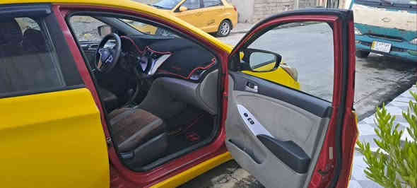 السلام عليكم
اكسنت 2013 امريكي 
محرك صرف وتبخير GDI 
تبريد كير طخم شرط يعوزها درايم شفت اليسار 
بيها معجون عالفحص 
رقم ديالى انكليزي سنوية بأسمي لنهاية 2026
تايرات اخو الجدد 
كهربائيات كلها شغالة 
السعر 85 وبيها مجال 
 العنوان زيونة مقابل المرور 
***********
