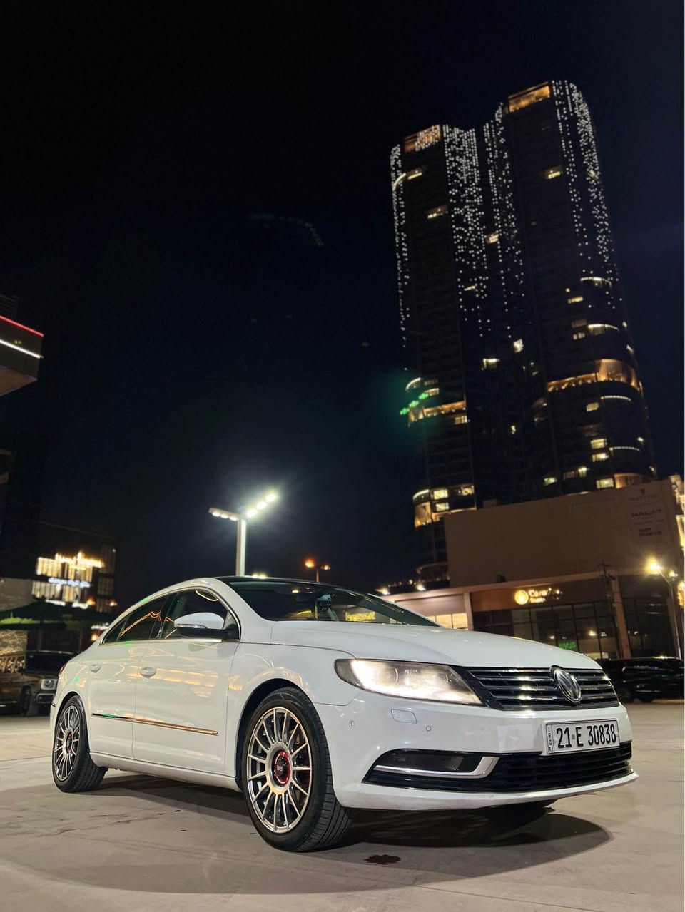 بەناوی خوای گەورە 
2013پاسات سی سی passat CC 
سەنەوێ و ڕەقەم و ژینگەی  نوێیە هەتا 2028
فول مواسەفات 
پانۆڕاما+هەر چار جام ئۆتۆ لایت لید بەگلایت لید+گوشین کارەبا +سوکان ڤۆلیۆم +تەحدیدسوعە +تەبریدلەمس دوزۆن +شاشە و کامیڕای بیلادی +6سیدی AUX+ئاوینە کارەبای شەفت وهیتەر 

سەیارەکە زۆر خاوێن مایتەوە بە نسبەتی گێڕو مەکینەی 
2.0 TORBO 6 ger 
20 تۆڕبۆی 6 گێڕە لە پاسات سی سی 6 گێڕی مەڕغوبە ئەوەی هەیبی دەزانی بەشەرتی دەعامی پشتەوە هەتا دەعامی پێشەوە بە شەرت دەدەم بڕغی لە گێڕ و مەکینەی نەکرایتەوە هەموو شتی بە شەرتە

سەیارەکە دوپارچەو نیوی سبوغە لال سەیاق بەبێ دەعم بەبێ ئێڕباگ  بەس لەسەر شوخت پەمپ کرایە  ئەمن بە 3 پارچە دەی فرۆشم   
یەک دوو جێگای گچکەی ساردە کوتە
 
 زۆر جائیزە 1 دینار مەسروفم تێدا نەهێشتیە 
چار تایەو ویلی OZ  recing لەسەرە سفر لۆم بەستایە
سەیارەکە 200000 هەزار ڕۆیشتیە  زۆر نوێ مایتەوە 
 
 ئەگەر موشتەری  تەلوفۆن بکە مەجالەکی کەمی تیدایە 
*********** أربيل, العراق
