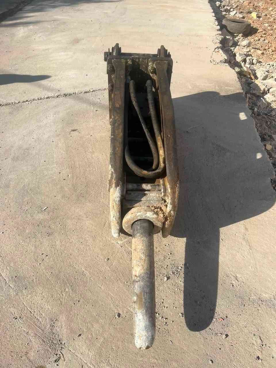 جك دقاق للبيع حجم 1500 مامفتوح مع مامل ملحقاته سعر 36 وبي محال ***********
