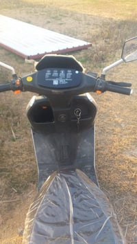 دراجة كهربائية • ٦ بطاريات • قليل الاستخدام