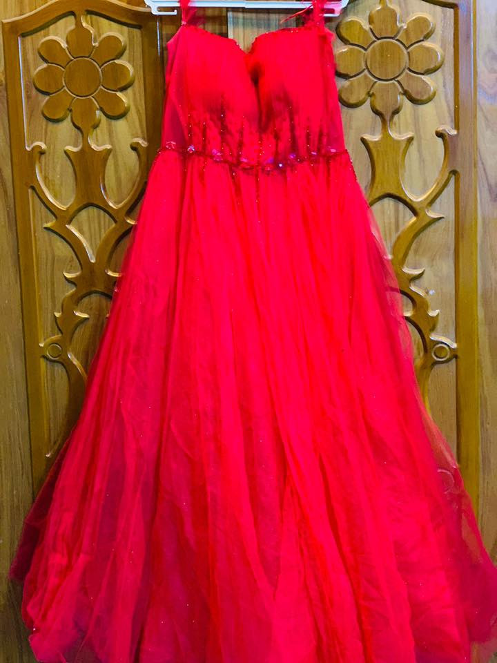 السلام عليكم 
بدلات للبيع للاستفسار 
***********
