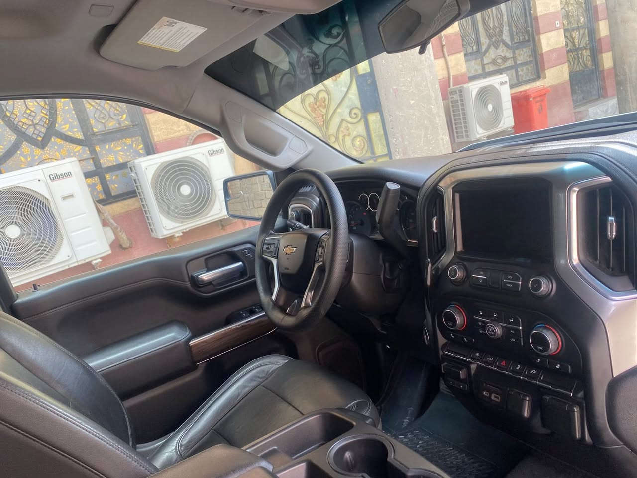 مديل 2019فول موصفات بصمه بدي قصيرباب طويل
سعر270وبيهامجال 
***********
