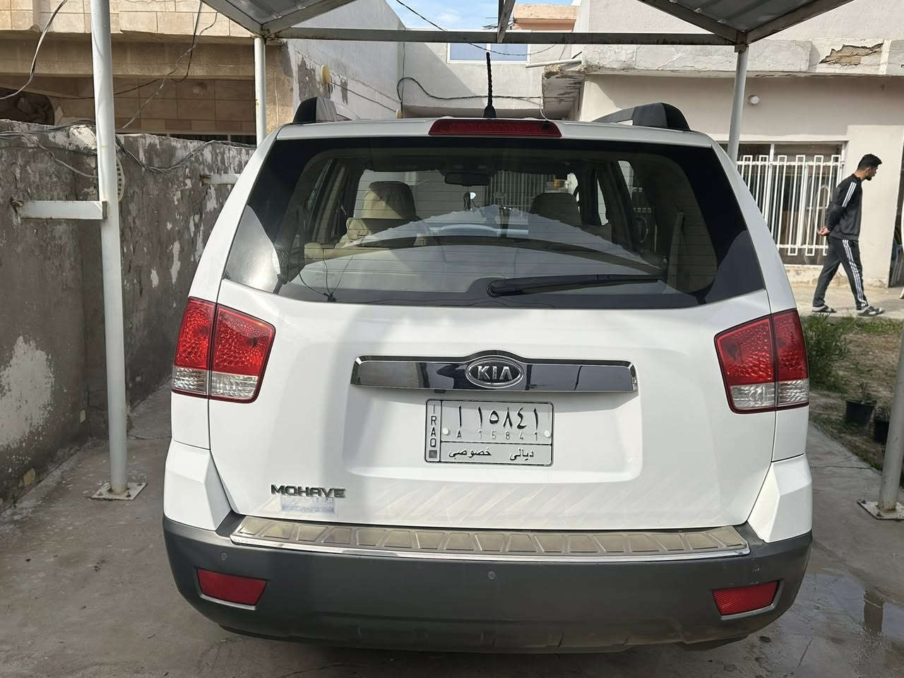 السلام عليكم مهافي مديل ٢٠١٢ بسمي سيارة نص فول كشن السايق كهرباء سويج وفتحة تو ويل السيارة مكفولة من الدعامية للدعامية من الصبغ والبارد مكينة وكير ما مفتوحات السيارة كلهة على البلاد على ايدنة من الاستلام الى اليوم رقم ديالى السعر ١٥٥ وبيهة مجال  للاستفسار الاتصال ***********
