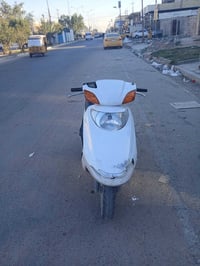 دراجه للبيع نضيفه شغلله نكر سلف سعر ٢٠٠ وبي مجال ٠٧٨٥٩١٢٣٢٣٢