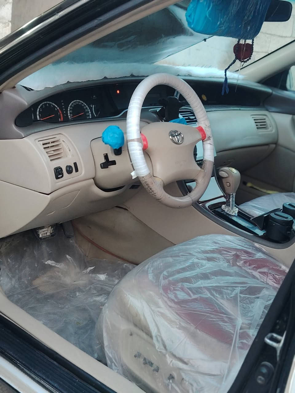 افلون موديل ٢٠٠٠ سنوي هزه جديد كير مكين تبريك كل بشرط سعر ٧٥.... ***********
