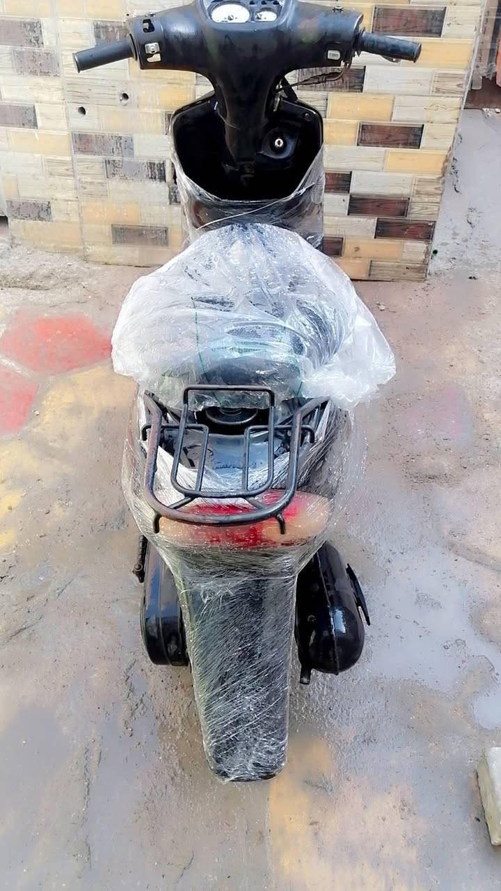 سلام عليكم دراجه تسعه زروف للبيع 200 
سلام عليكم دراجه تسعه زروف للبيع كلشي ما ناقصه دراجه المكينة ناعمة مابيه صوت عوزه بس باتري اللكهربائيات السعر وبيه مجال مكاني البصره زبير ***********
