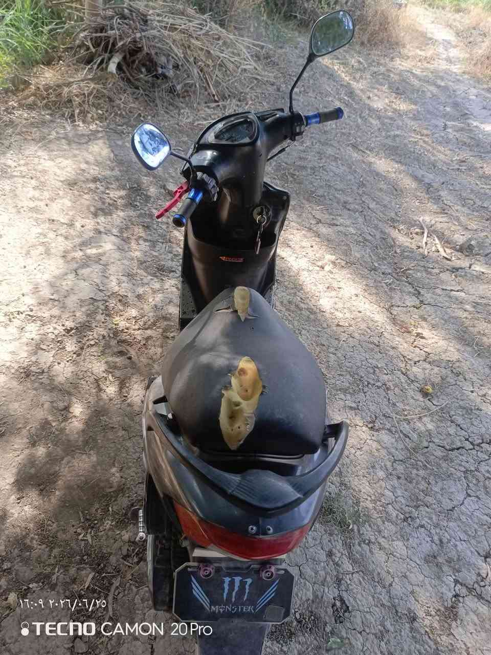 السلام عليكم 
دراجة ماكس عدله ياباني🛵 ( ياماها) 120km/h⚡
للبيع ... دراجه شغاله محرك نضيف بوشه 55 🔥
السعر 250 الف و بيها مجال للشراي 
للاستفسار  *********** واتساب
