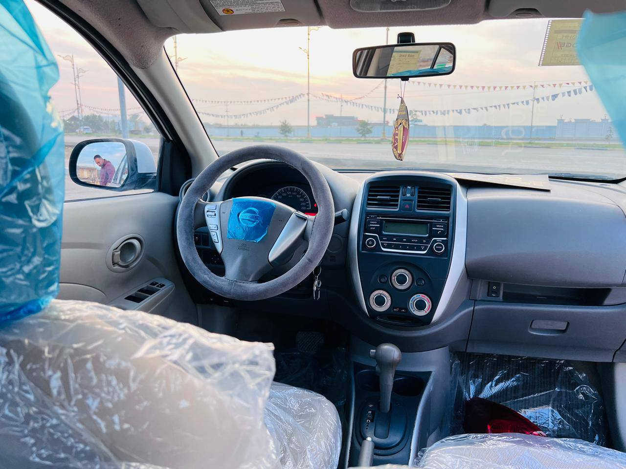 السلام عليكم
نيسان سني هندي هندي للبيع  موديل 2021
السياره نظيفه جداً 
مكفوله من الصبغ بيها بارد فقط
سونار موجود بالمنشوركير مكينه مكفول 
رقم سليمانيه اتريد تحويل اتريد وكاله 
تبريد تدفئه منتازه جام كهربائي قطعتين تبريد 
سنويه لل ٢٧ 
السعر 107 وبيها مجال بسيط حك الجيه 
مكانها واسط الصويرة 
***********
