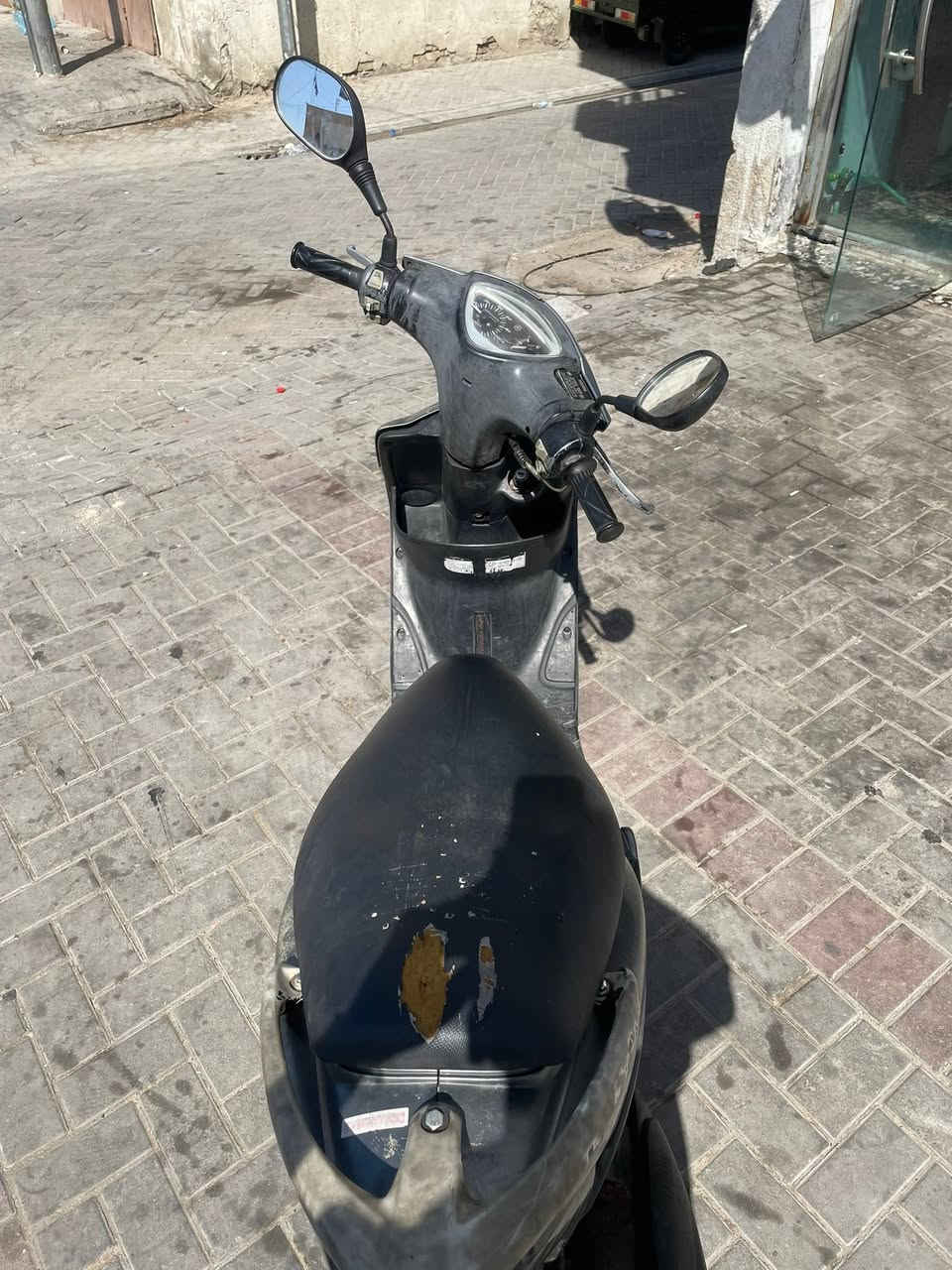 دراجه ماكس ابلاديه اي نقص مابيها مكينه مامفتوحه كلها ابلاديه مكاني بغداد مدينه الصدر ريدها 600 او بيها مجال 
***********
