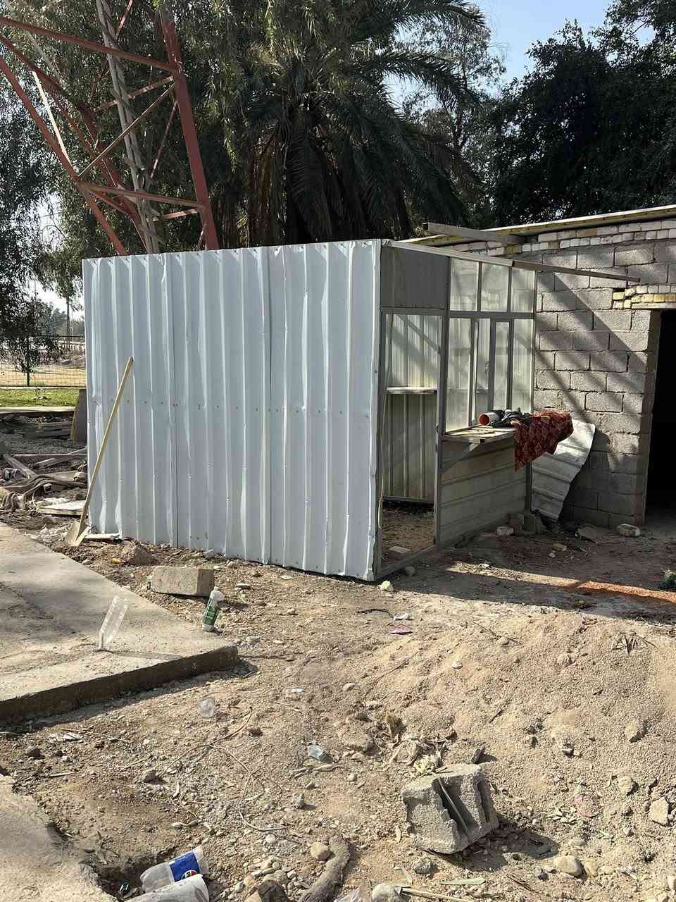 كشك لبيع مامستخدم جام خانه وسكف(3في 3)***********
