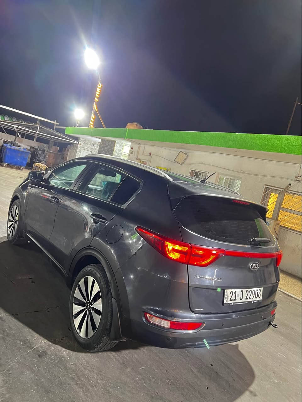 بيع أو مراوس سلام عليكم كيا سبورتج 2017
وارد كوري مكفوله من الضربه والصبغ والتبديل بيه بارد بسيط موضح بالسونار 
محرك 1600 مكينه كير شركه ما مفتوح 
صدر تبريد ثلج بسمي رقم سليمانيه سنويه 
مجدده لل2029 تحويل ثاني يوم 
*********** بغداد, العراق
