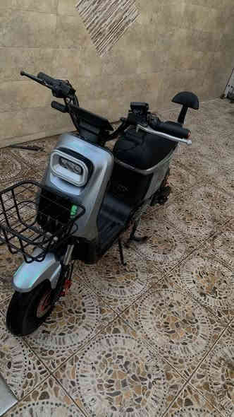 اعاده النشر بسبب الوعود الكاذبه ماطور شحن للبيع
دراجه R8 

خمسه باتري 

 بعدهم جداد

سرعه بل كيج 109 الحقيقي من 60 الي 70 مال سياره حسب الشحن ولوزن

تقطع مسافه 40/45

السعر 400 الف وبيها مجال قليل

المكان اربيل الرقم *********** فقط واتساب متواجد
