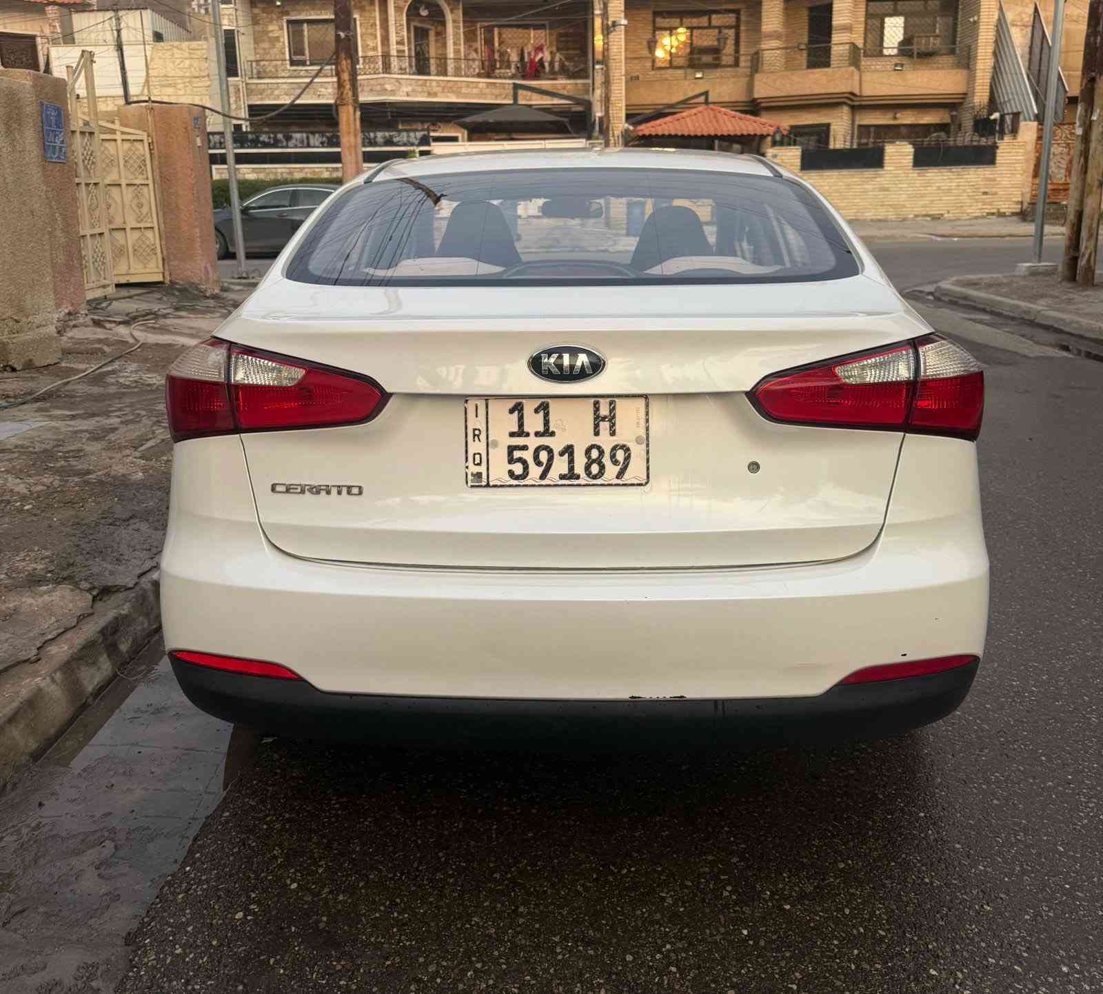 السلام عليكم سيراتو 2016 للبيع مواصفات عاديه محرك 1600 السياره ماشيه 75 الف كيلو بدون صبغ بيها بارد بسيط . سنويه جديده السياره مابيها اي نقص السعر 133 بيها مجال بسيط مكان السياره بغداد 

 ***********‬
