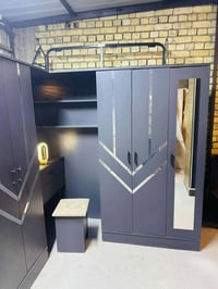 غرفة نوم مستعملة • ٦ قطع • شد ونقل مجاني